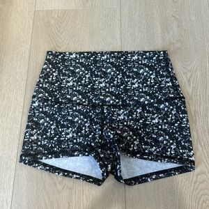 Lululemon shorts size 2